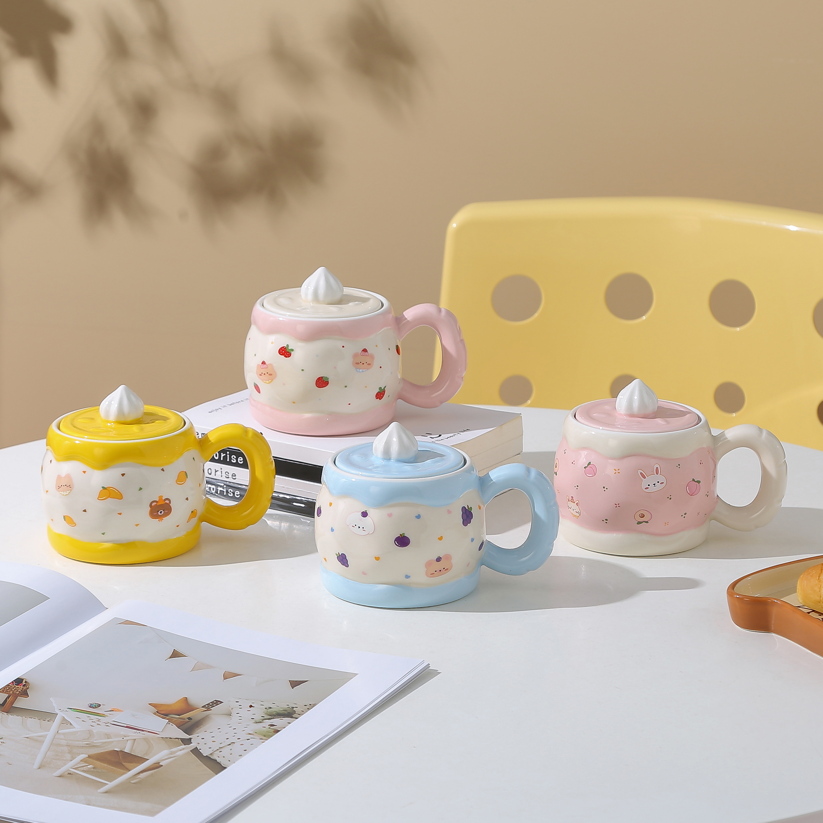 Girlish birthday gifts: ceramic cups, cartoon animal cakes, water cups. High-quality appearance gift cups for boyfriends and girlfriends