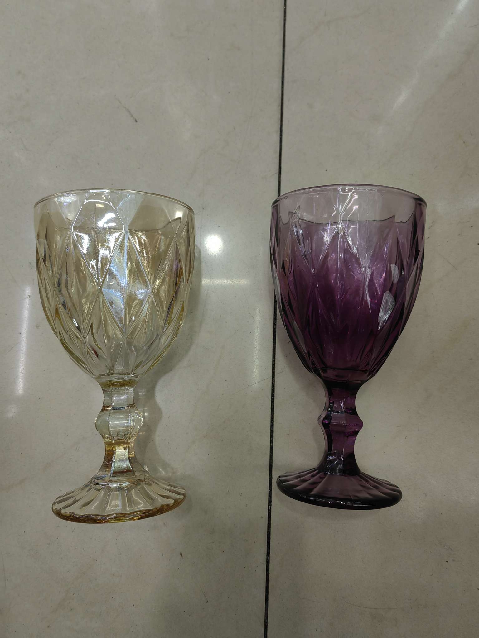 日用百货玻璃高脚杯 炫彩高脚杯 钻石高脚杯 红酒杯 水杯透明玻璃杯子家用办公杯具套装白底实物图