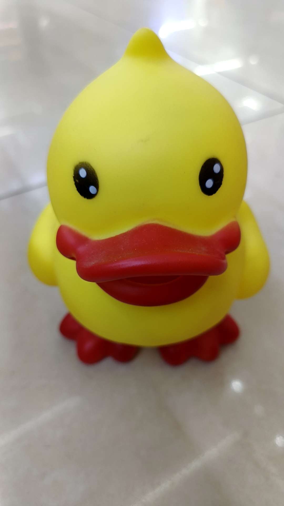 搪胶发声大黄鸭