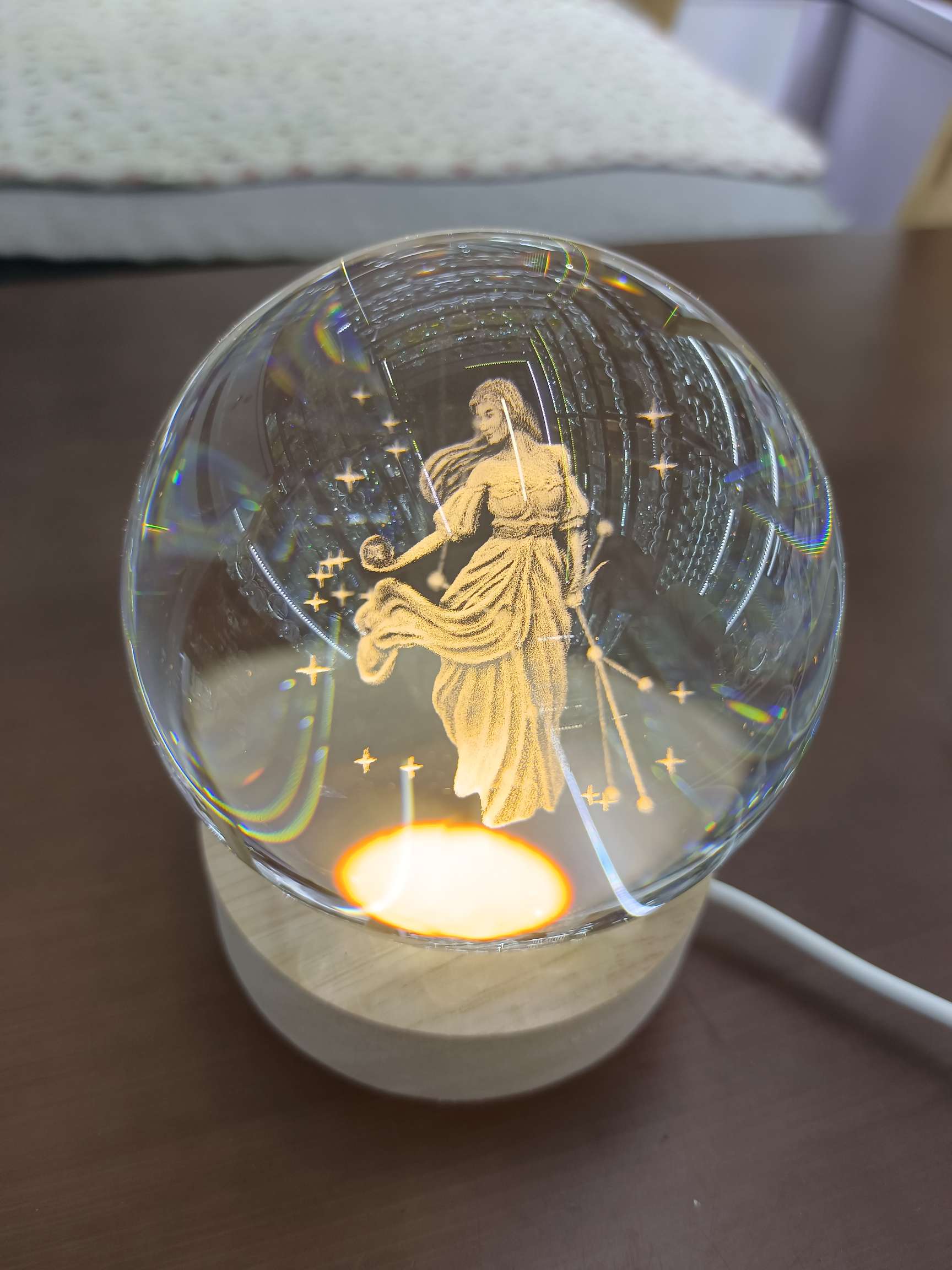 水晶工艺品，水晶小夜灯，暖光灯，小礼品，小摆件，内雕球，圣诞礼品，水晶球详情图3