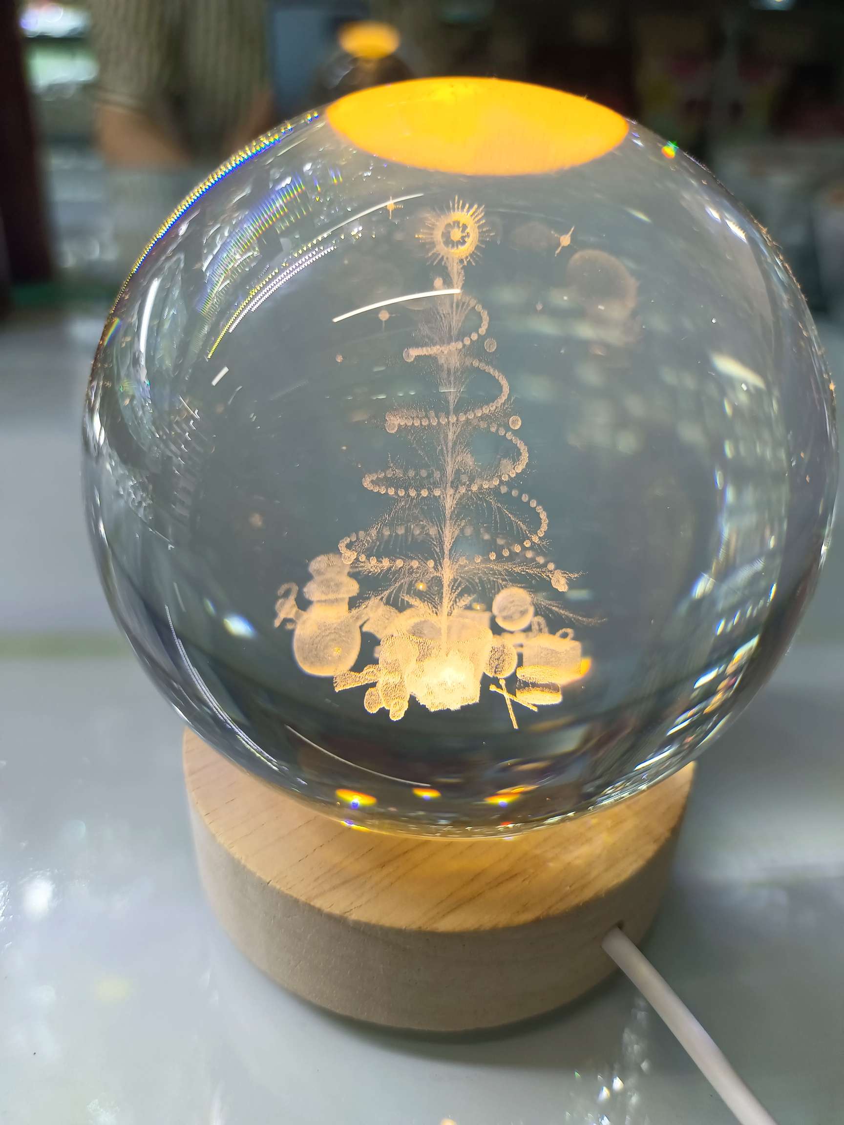 水晶工艺品，水晶小夜灯，暖光灯，小礼品，小摆件，内雕球，圣诞礼品，水晶球白底实物图