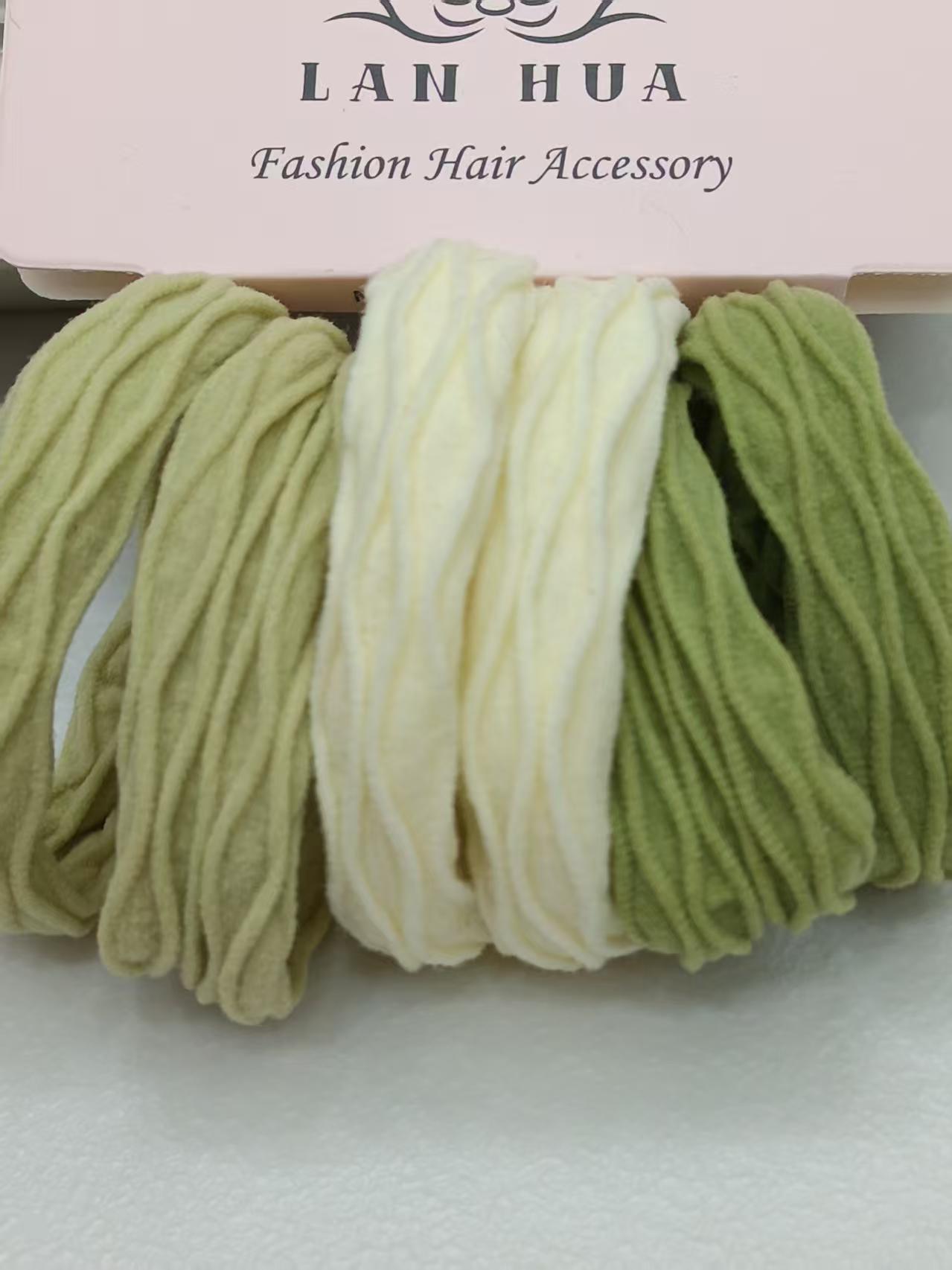 Large intestine hair bands, hair tie accessories, large intestine hair bands, fashionable hair accessories, hair belts, hair accessories, large intestine hair bands are available in multiple colors Application Scenario
