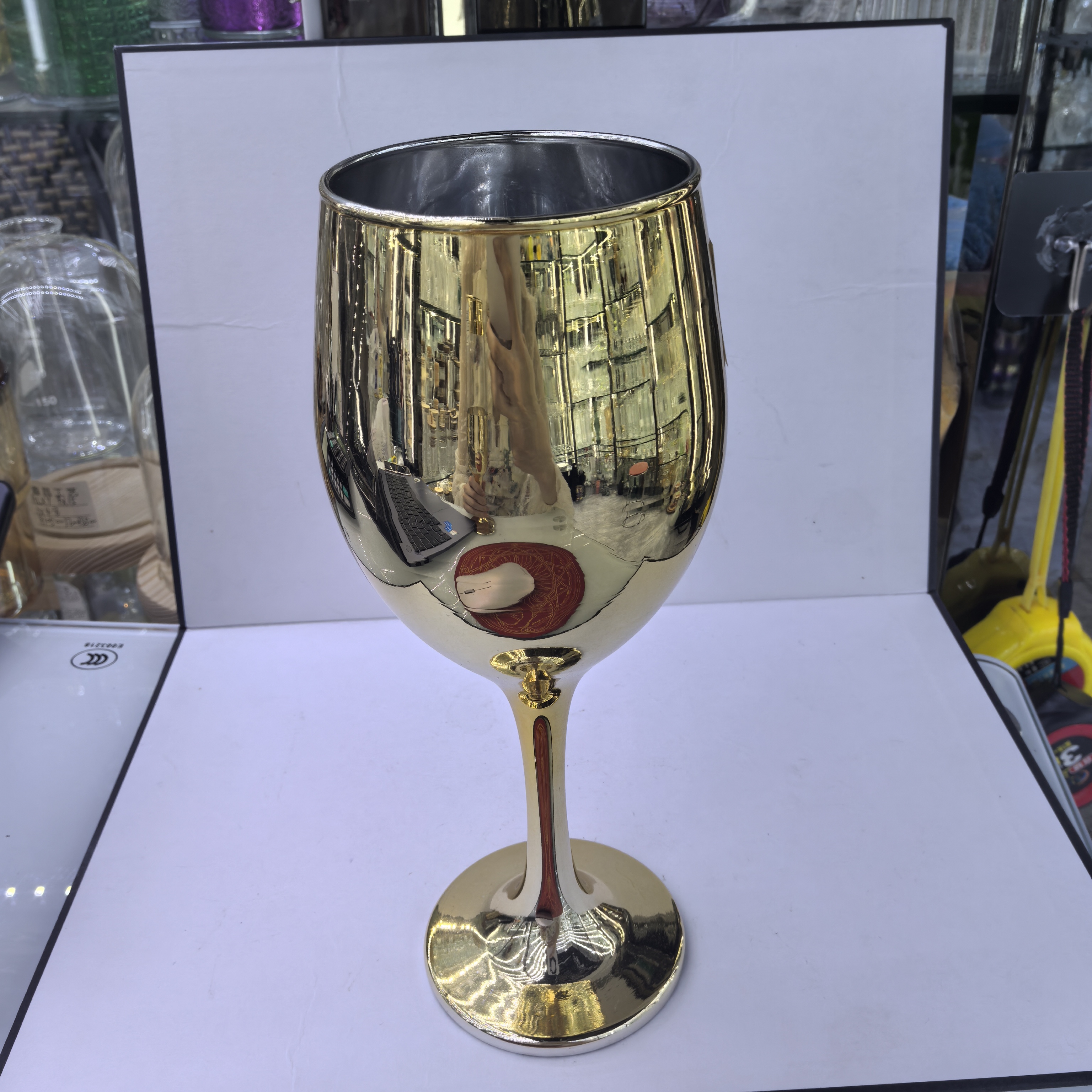 New color highball glasses, red wine glasses, champagne glasses, transparent crystal glass, high-end wholesale, Europe and America Item Picture