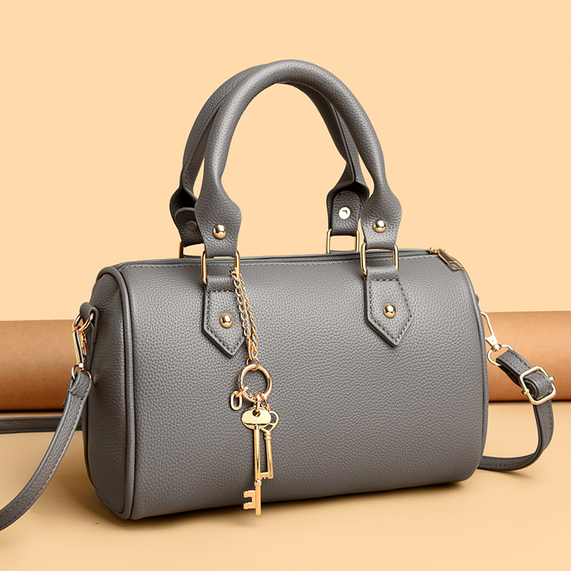 European and American retro women's casual bag, large-capacity hand-held shoulder bag, fashionable and versatile single-shoulder crossbody bag, soft leather bag Specification drawing