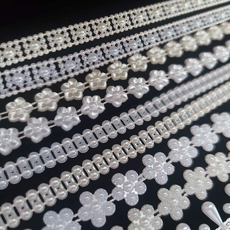 Double-row flower chain beads can be cut for festival clothing, wedding dresses, bouquets, bags, decorations, hair accessories, clothing, hats, accessories, chain beads and other accessories, about 15 meters in length