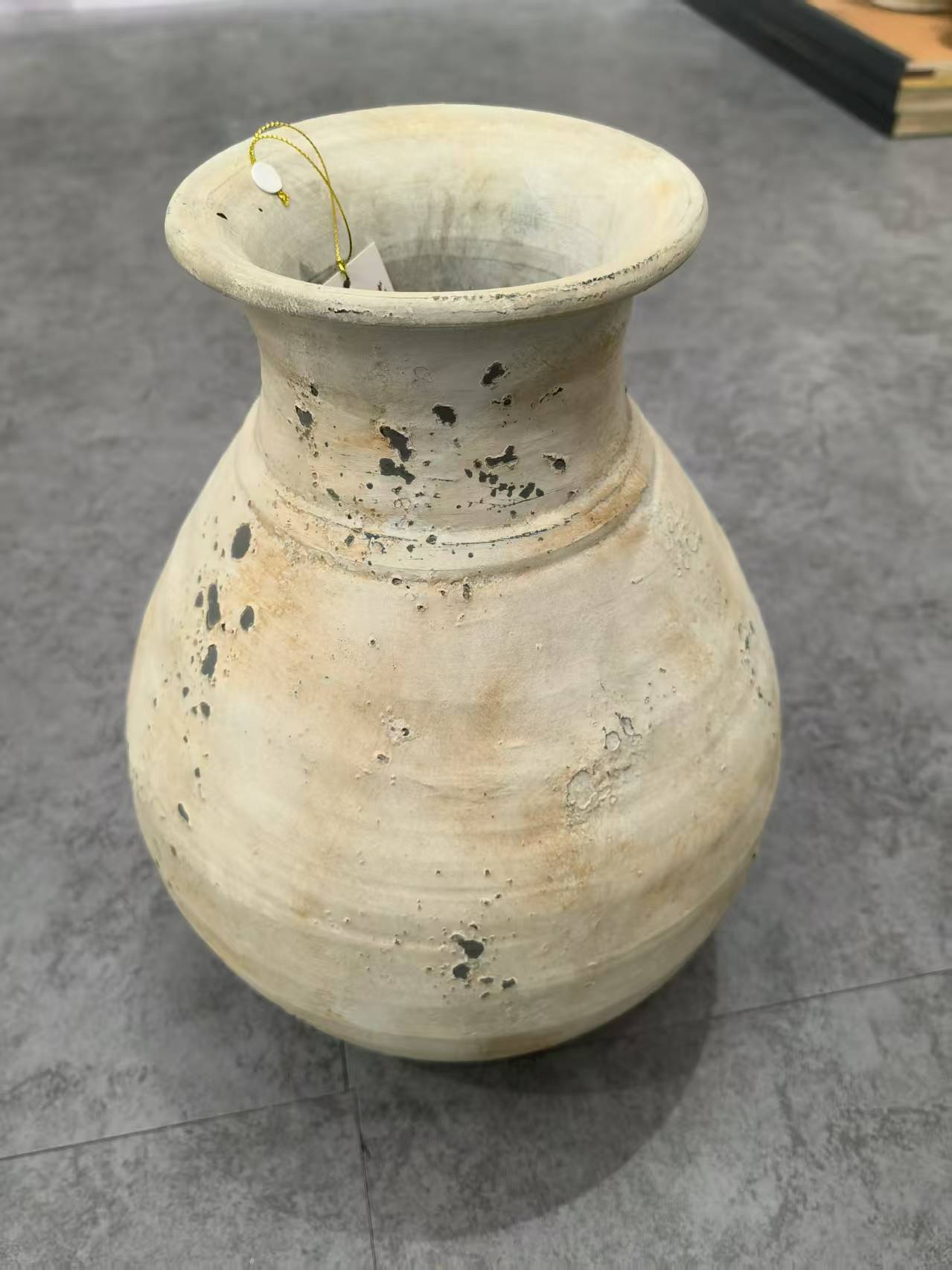 Ceramic craft, red ceramic, horse ceramic, vases, ornaments, home decoration, ceramic flower artworks, handicrafts collection Specification image