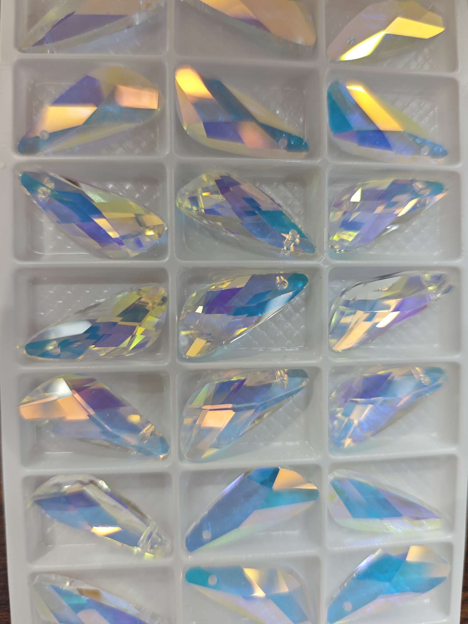 DIY handcrafted crystal glass pendants with various shapes, dreamy colors, and bead jewelry accessories details Picture