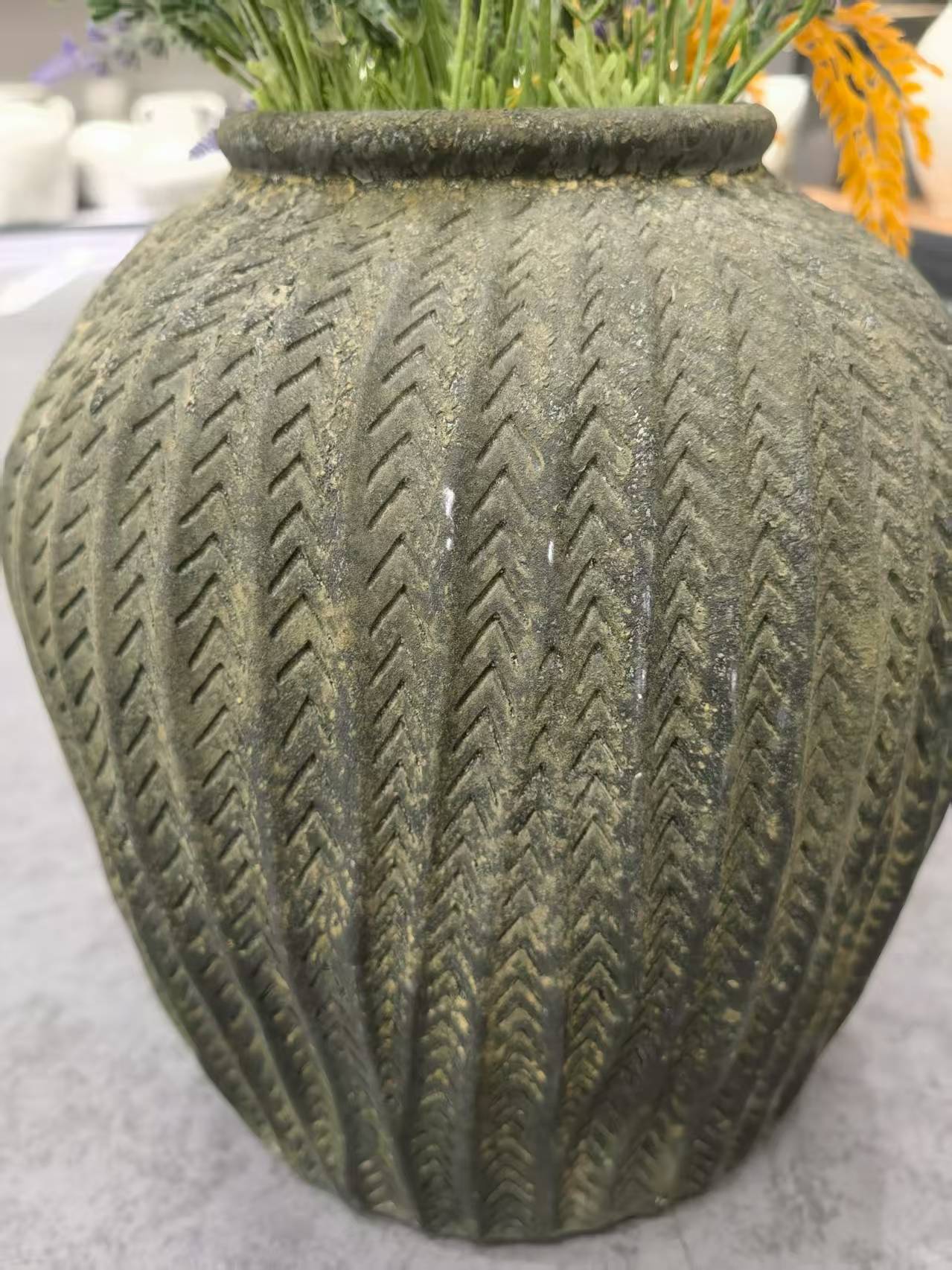 陶瓷工艺品红陶瓷马陶瓷花瓶摆件家居装饰工艺品陶瓷花卉摆设