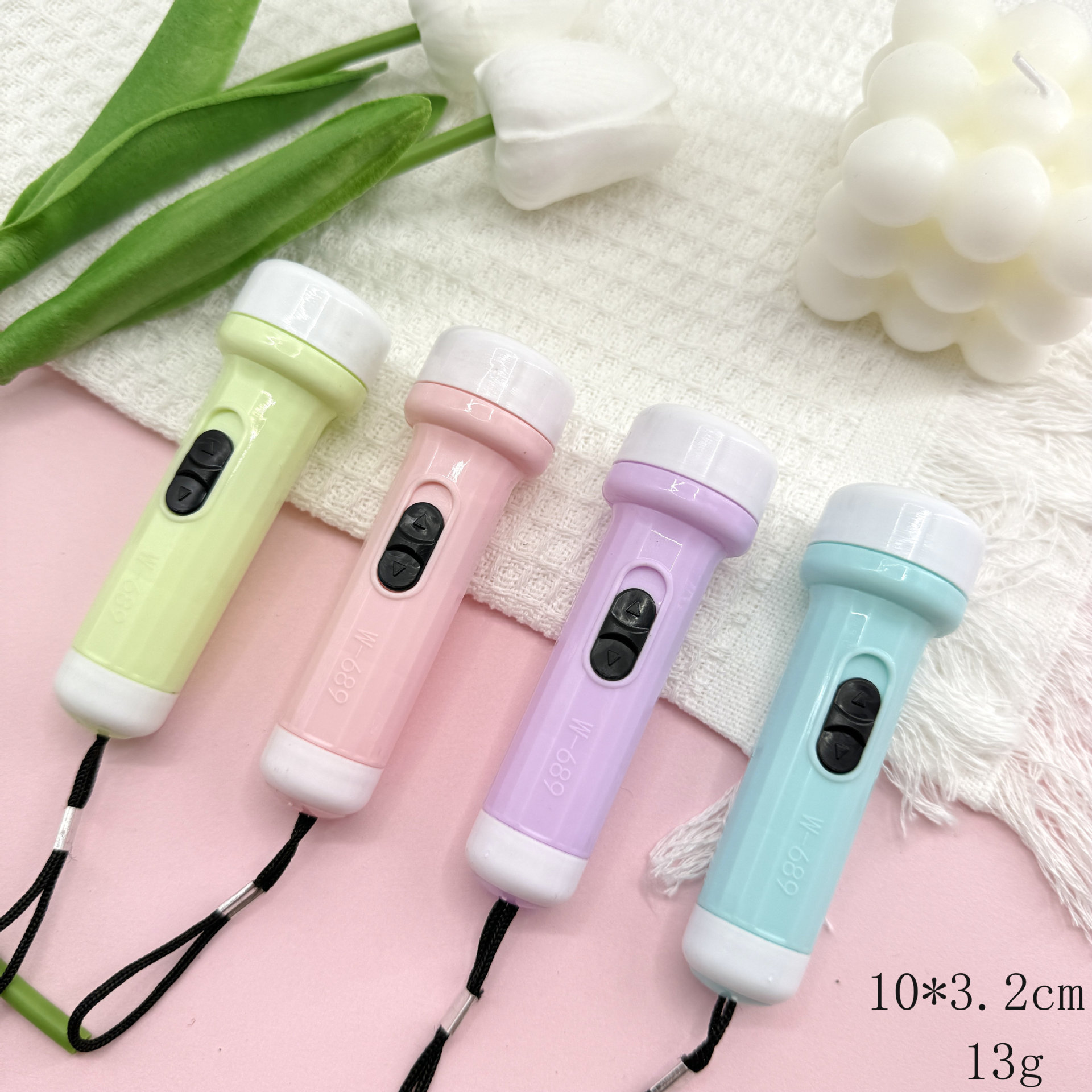 厂家直销马卡龙色系便携迷你塑料LED手电筒户外照明家用实用小家电精美礼品发光小玩具细节图