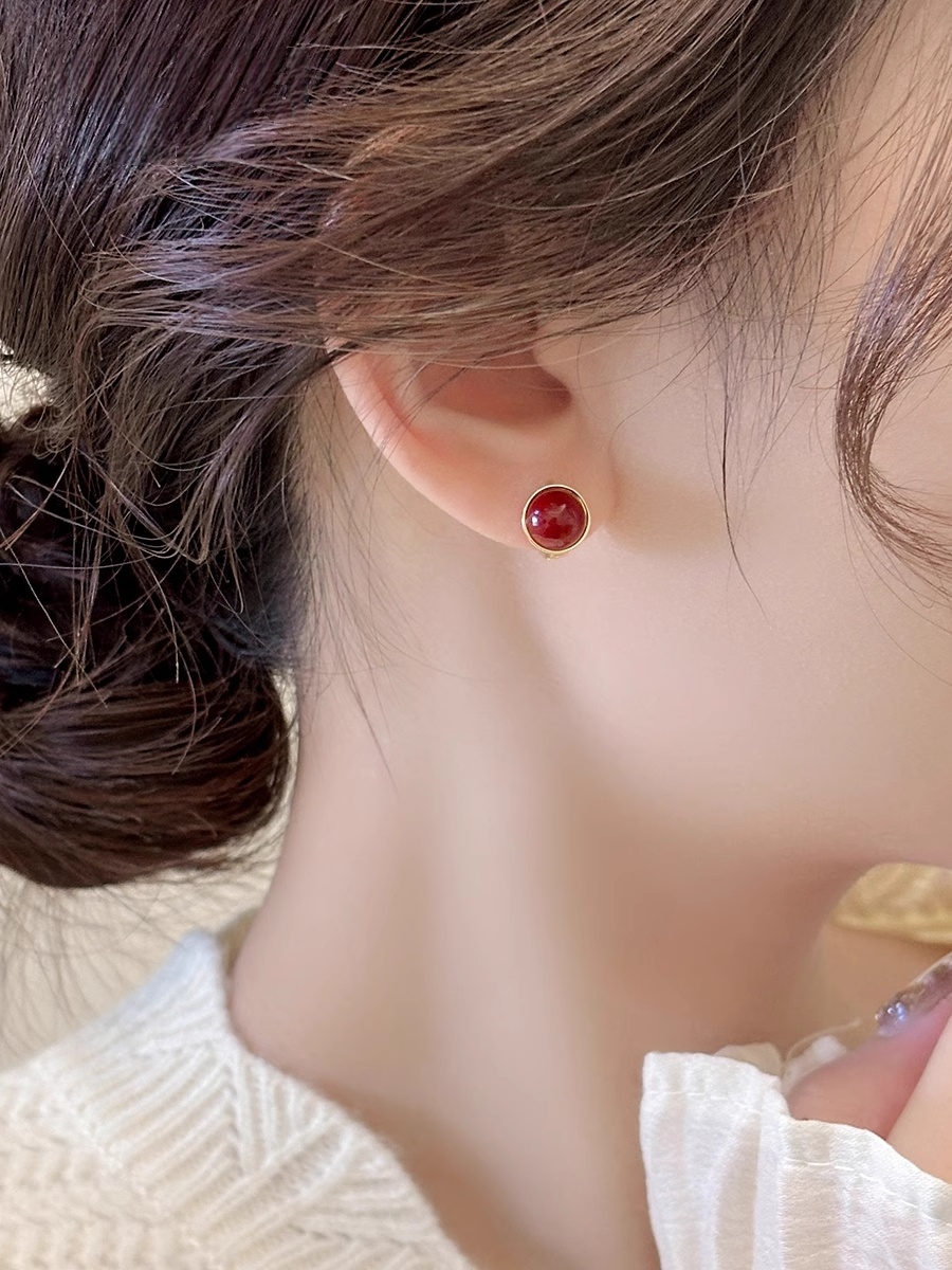 Xuhui brand exquisite and light luxury copper plated with real gold and zircon 925 silver needle Ankela red luxurious design fashionable stud earrings details Picture