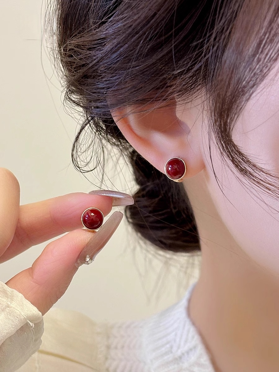 Xuhui brand exquisite and light luxury copper plated with real gold and zircon 925 silver needle Ankela red luxurious design fashionable stud earrings full figure