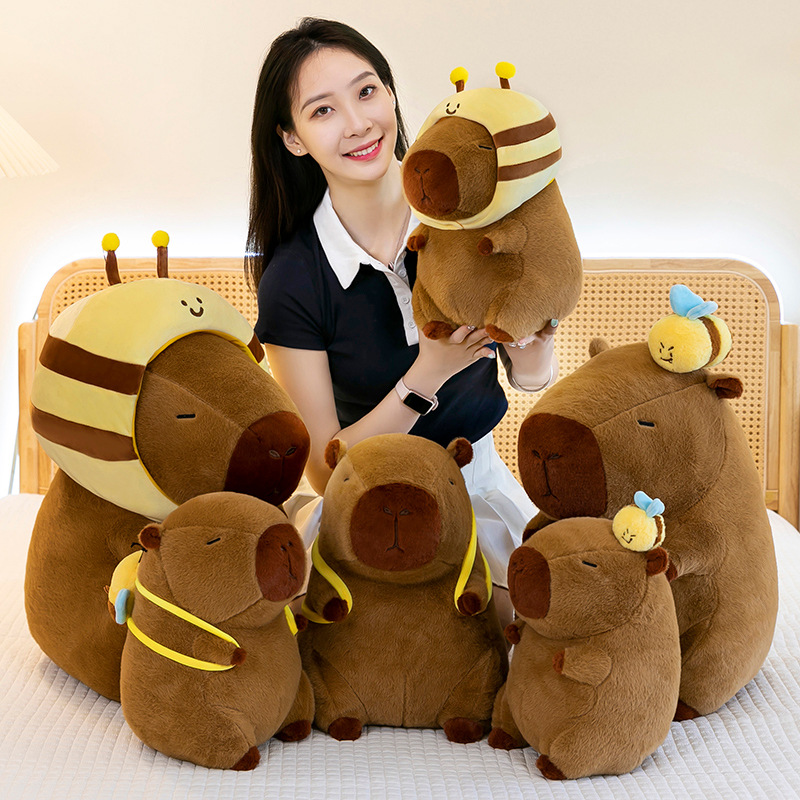 Cross-border new Capybara Bee Capybara plush toy, children's birthday gift, Capybara doll, bee doll Application Scenario