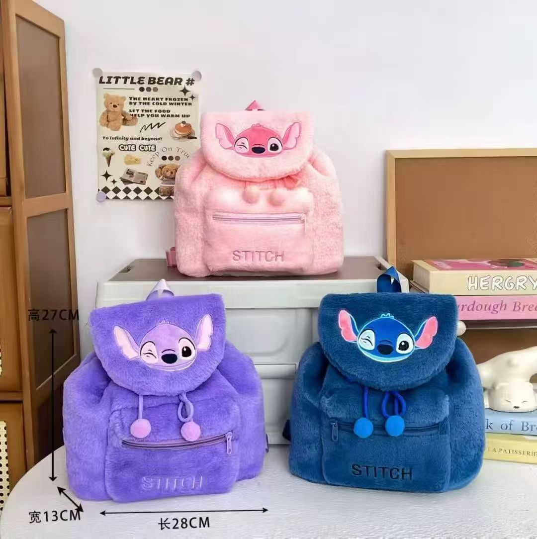 双肩包毛绒玩具