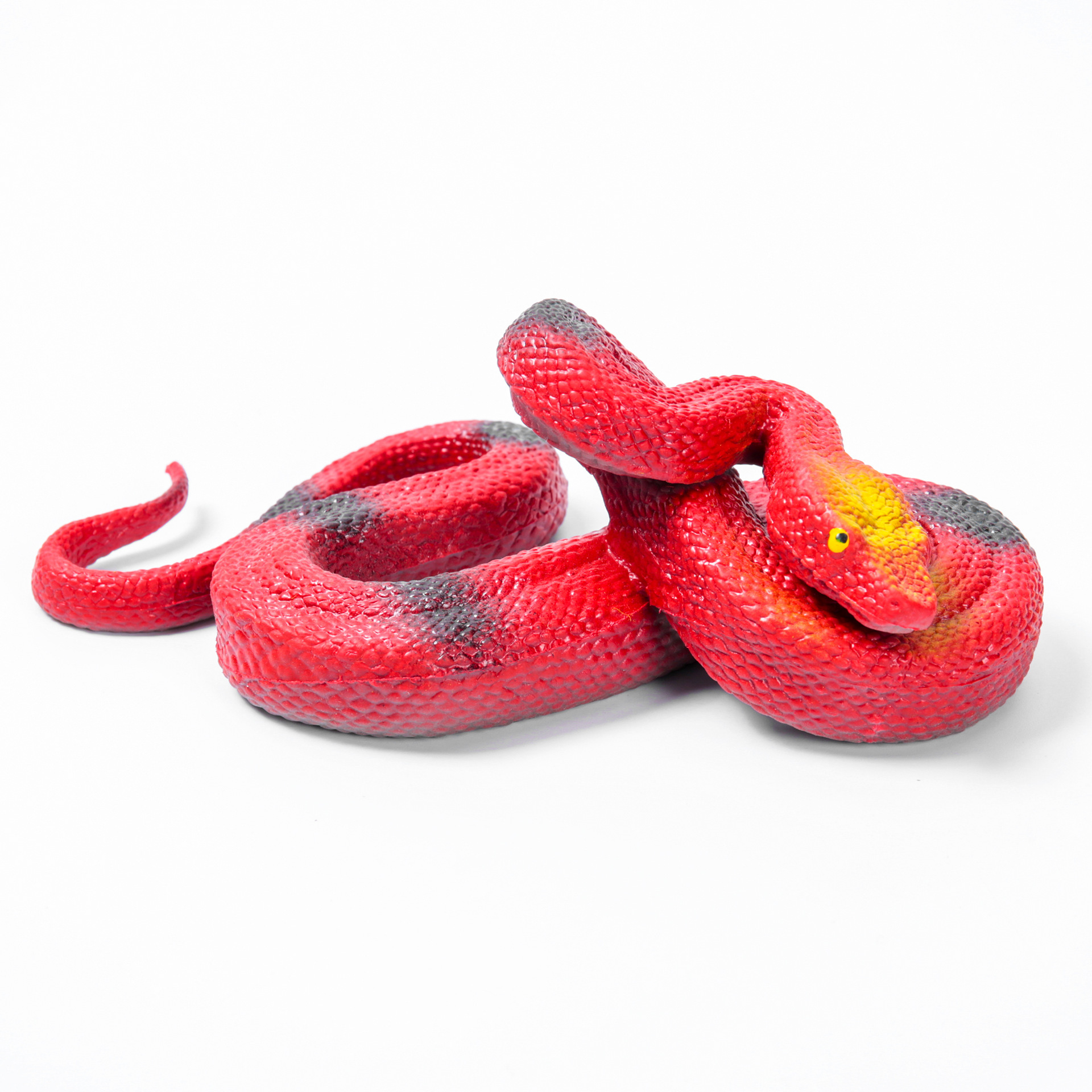 Creative soft rubber simulation snakes, cobras, fake snakes, pranks, scaring and teasing small toys, gift manufacturers, wholesale in stock Application Scenario
