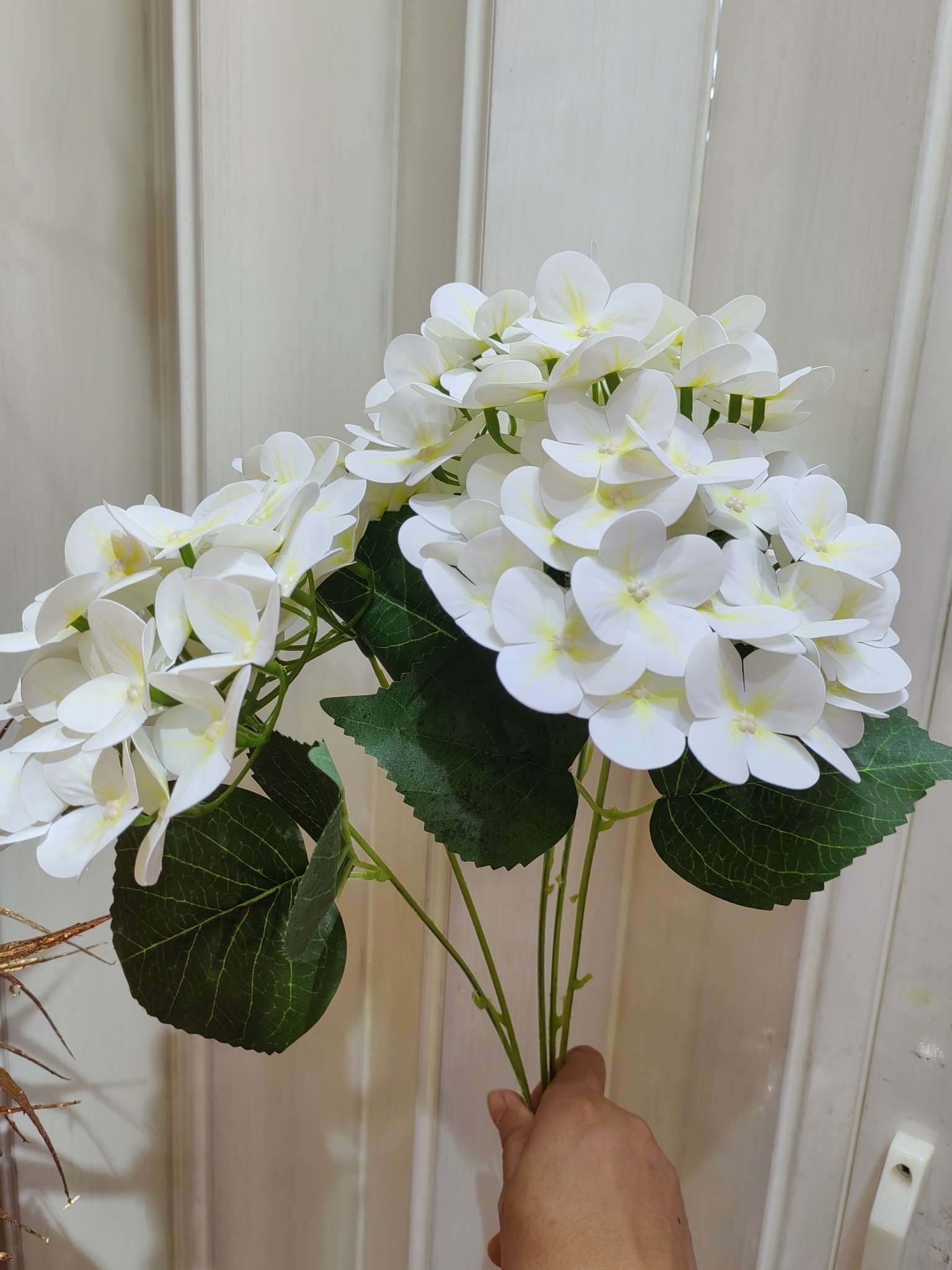 Five hydrangea artificial flowers and plants detail image 6