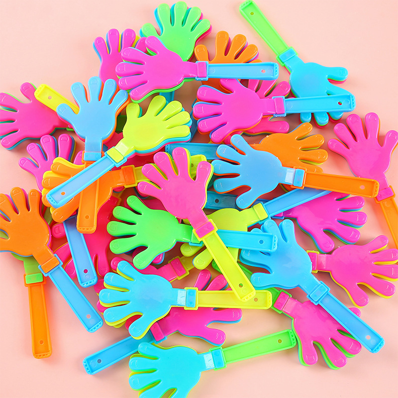 Children's party gifts: small toys, mini plastic hand patters, infant and toddler grasping practice props, kindergarten gifts Application Scenario
