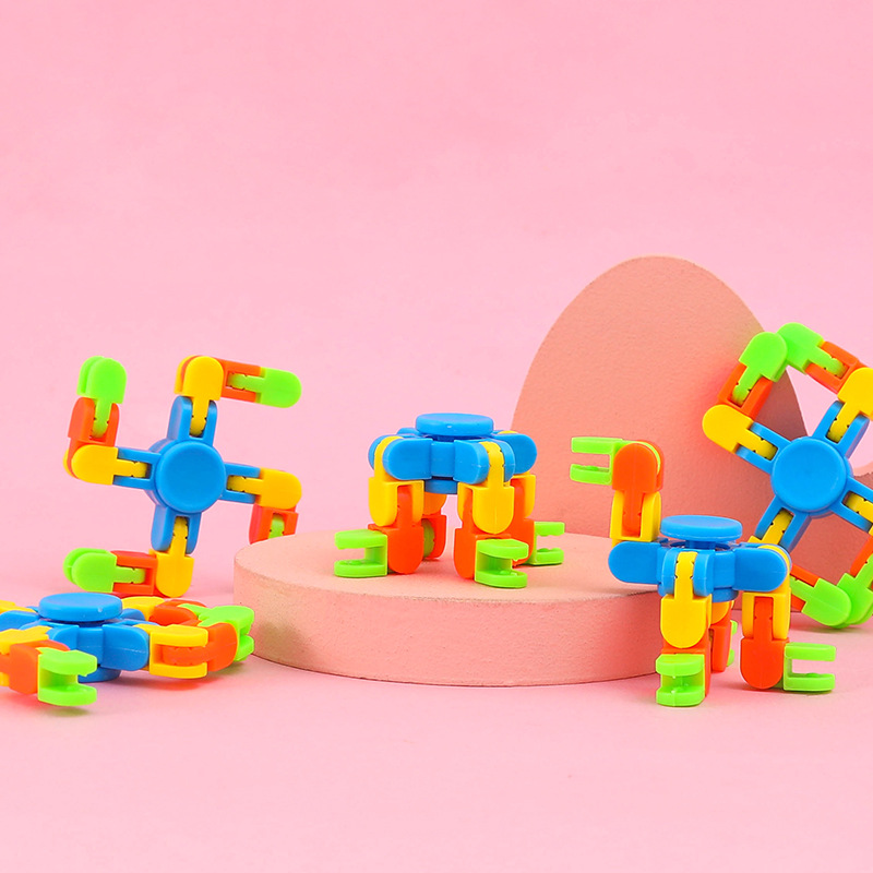 Wholesale of stress-relieving chain versatile gyroscope toys, creative transformation machinery, three-section fingertip rotating gyroscope gifts Specification drawing