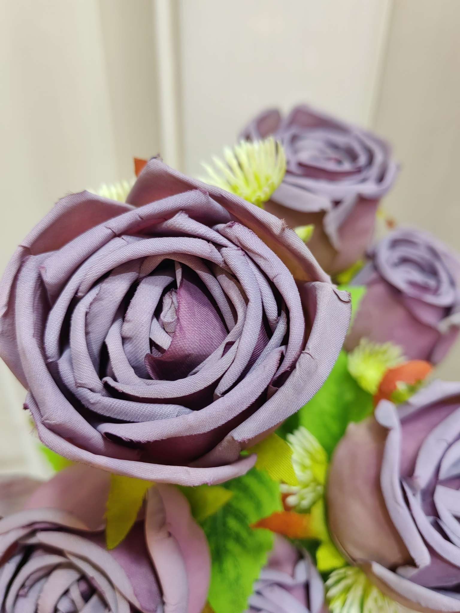 الورود ذات الحواف تشبه الورود detail image 2