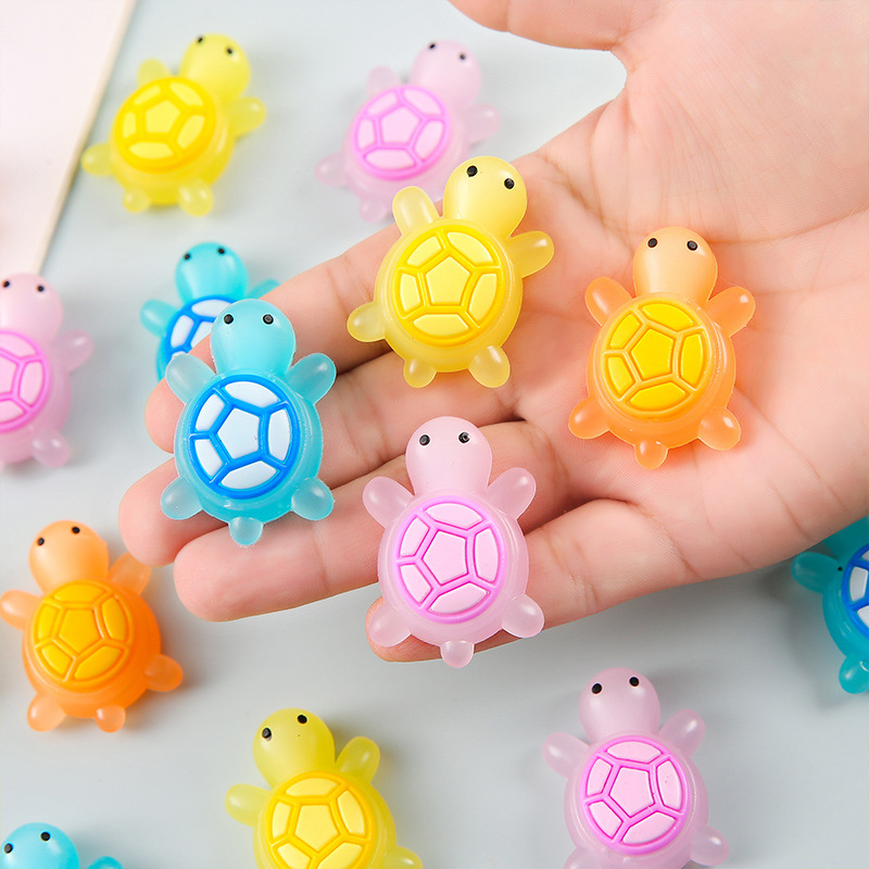 Mini turtle diy children's fun car ornaments, wholesale of small toys for night market stalls, popular online products details Picture