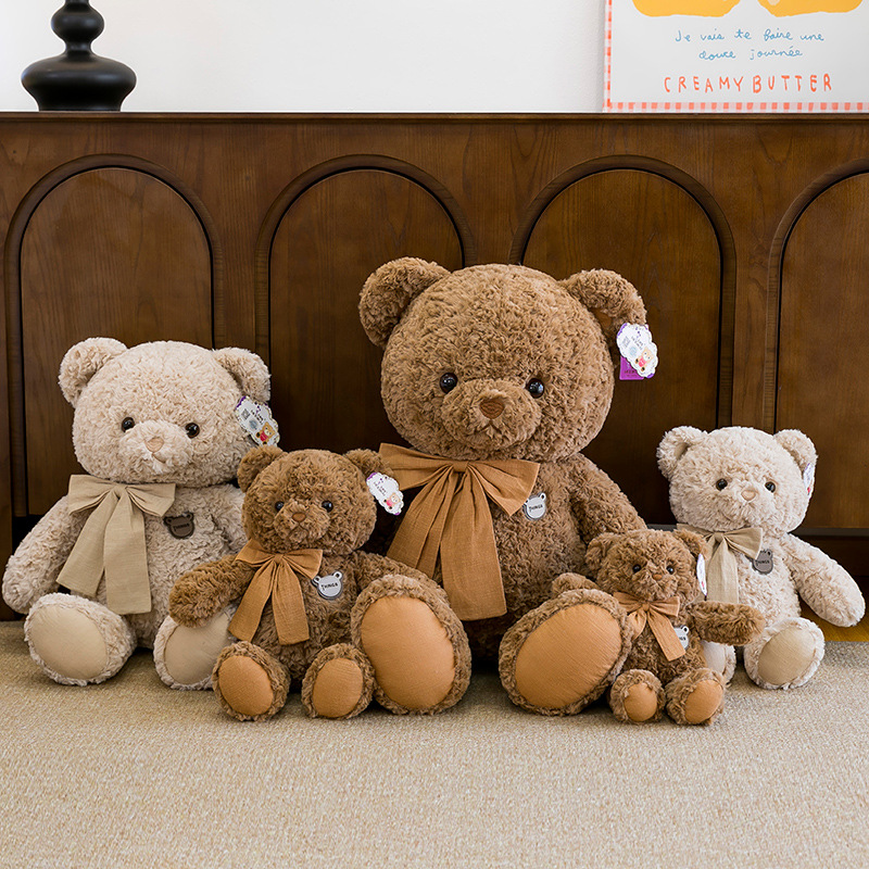 Wholesale of cross-border cute teddy bear soothing dolls, plush toys, children's birthday gifts, and women's sleeping pillows Application Scenario