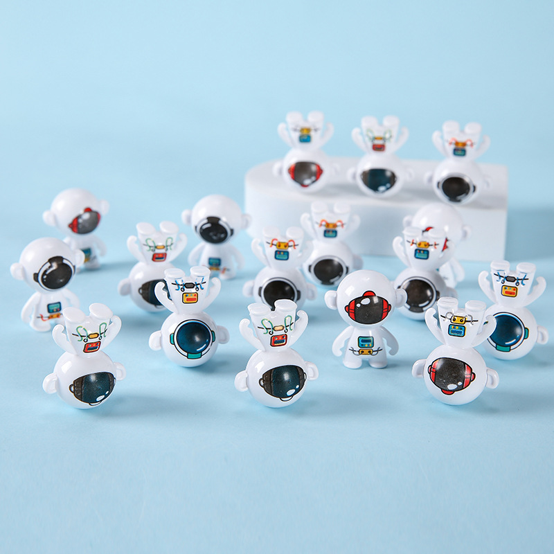 Mini untoppleable dolls, upside-down astronaut cartoon cute figurines, children's small toys, the same style as Douyin Internet celebrities Application Scenario