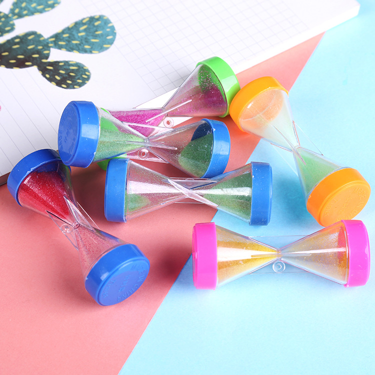 80s classic toy mini hourglass, student timer, cartoon creative small toys, wechat business small gifts, street stall Specification drawing