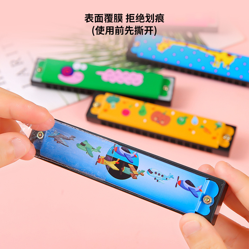 Creative children's harmonica music teaching AIDS for kindergartens, metal harmonica toys for primary school students to learn to play wind instruments Application Scenario