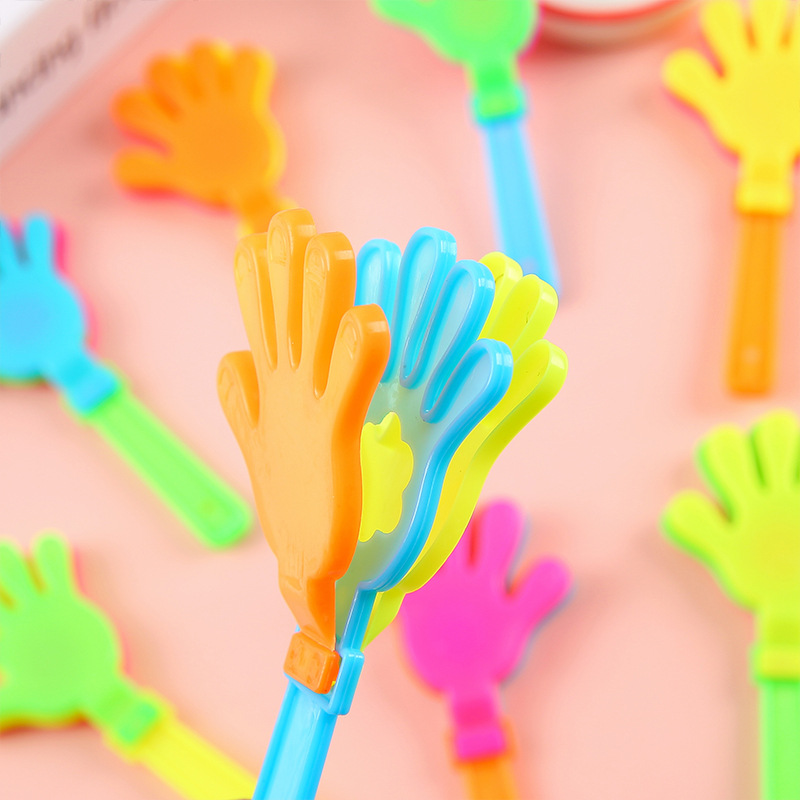 Children's party gifts: small toys, mini plastic hand patters, infant and toddler grasping practice props, kindergarten gifts full figure