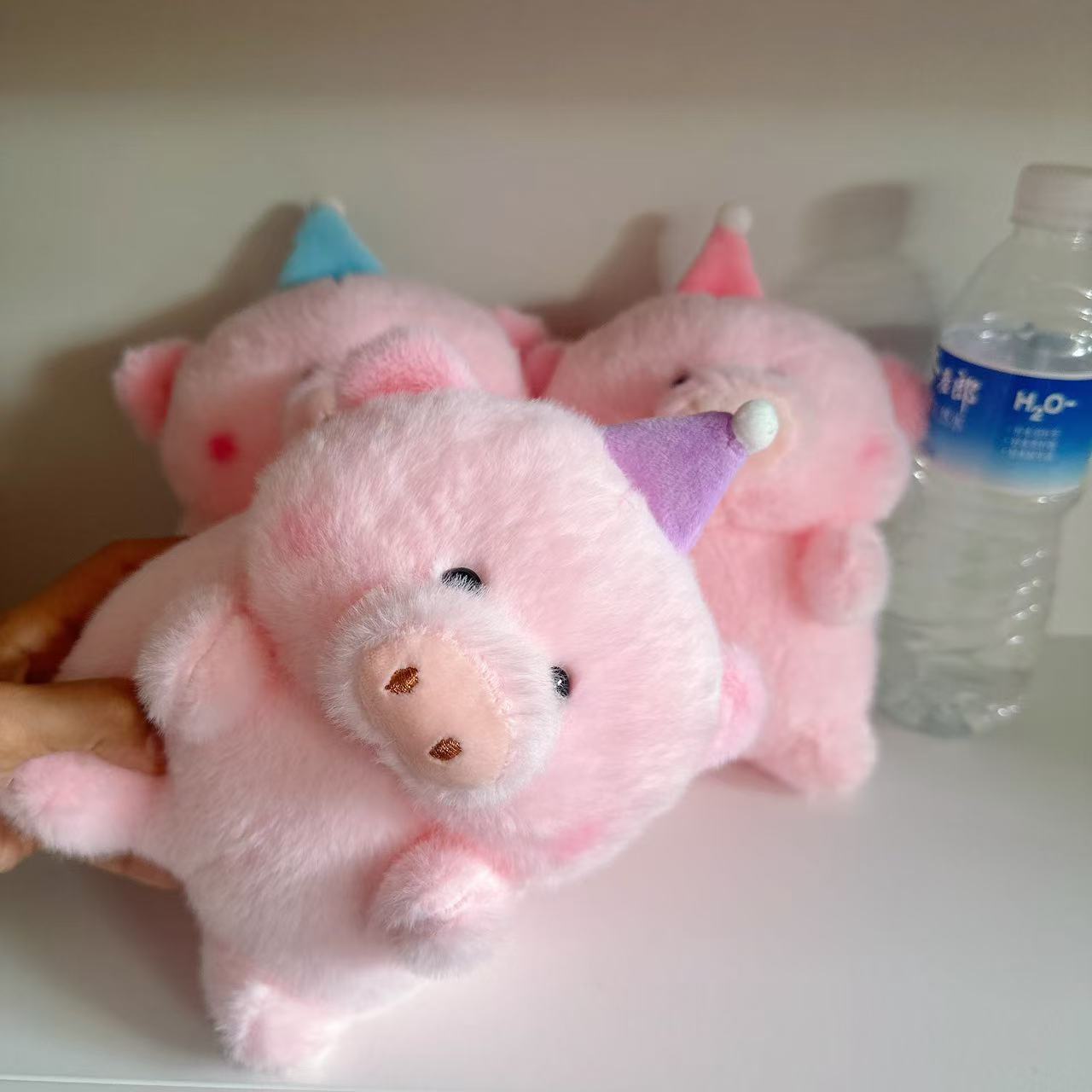 A new 8-inch premium upgraded version of the "Little Pig" for foreign trade, a high-end claw machine-specific plush toy, and a small gift for the event Specification drawing