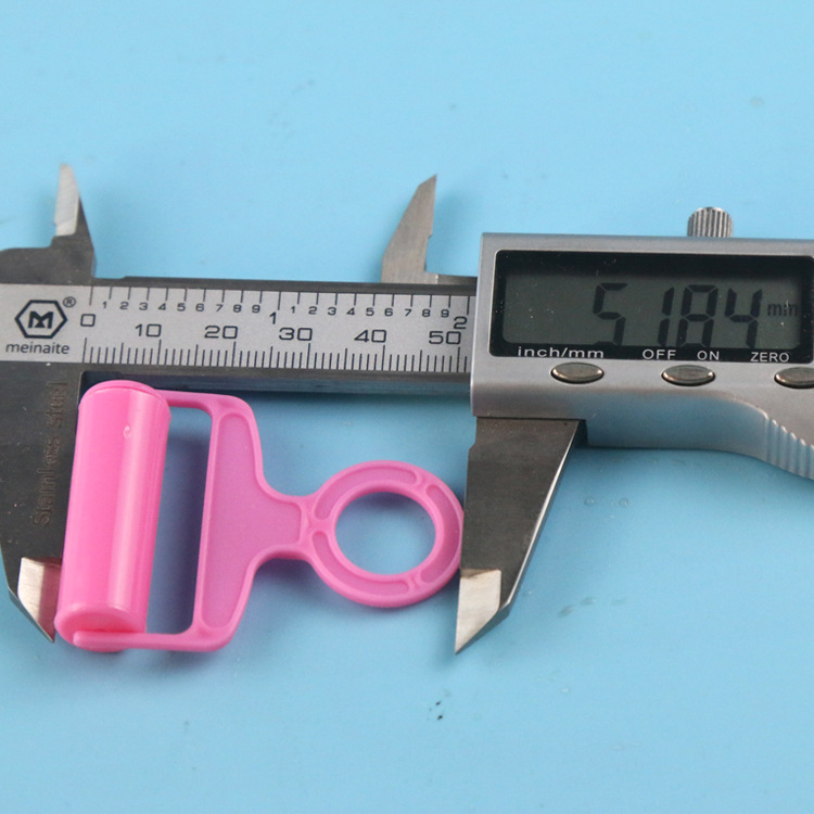 Ultra-light clay roller, rolling pin, paper clay making tools, children's DIY hand and foot seal paste accessories Application Scenario