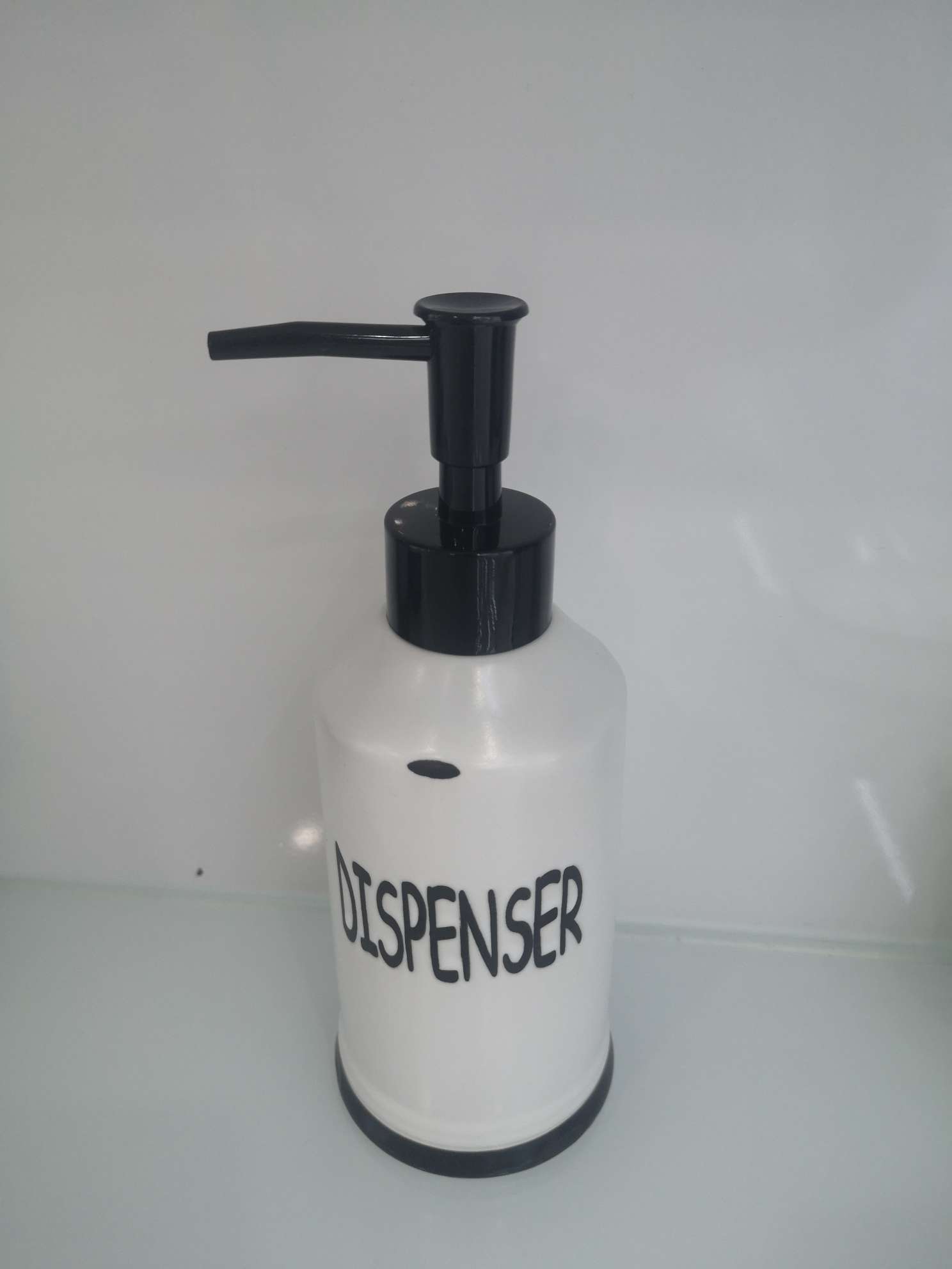 陶瓷工艺品礼品陶瓷卫浴陶瓷手工艺品产品图