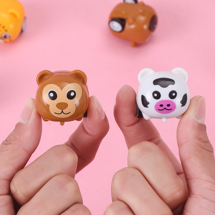 Wholesale of cute pet Huili car, cartoon animal Huili car, cute and fun pet mini car gifts, children's educational toys Application Scenario