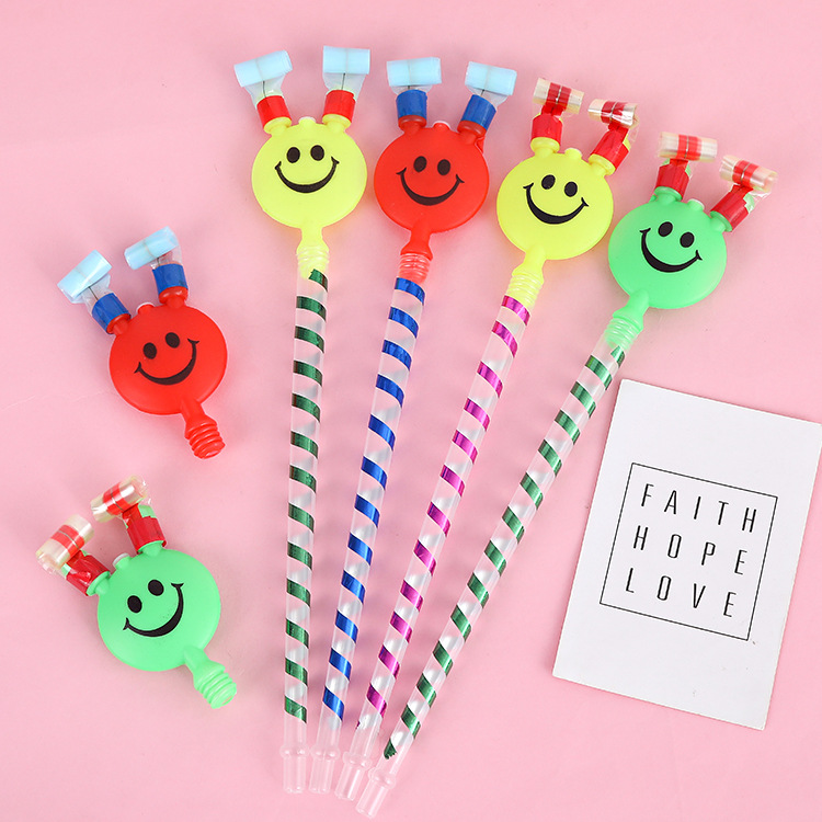 Kindergarten prizes: large blowing dragons, smiling faces, long poles, trumpets, whistles, rolls, children's toys, popular goods at street stalls Specification drawing