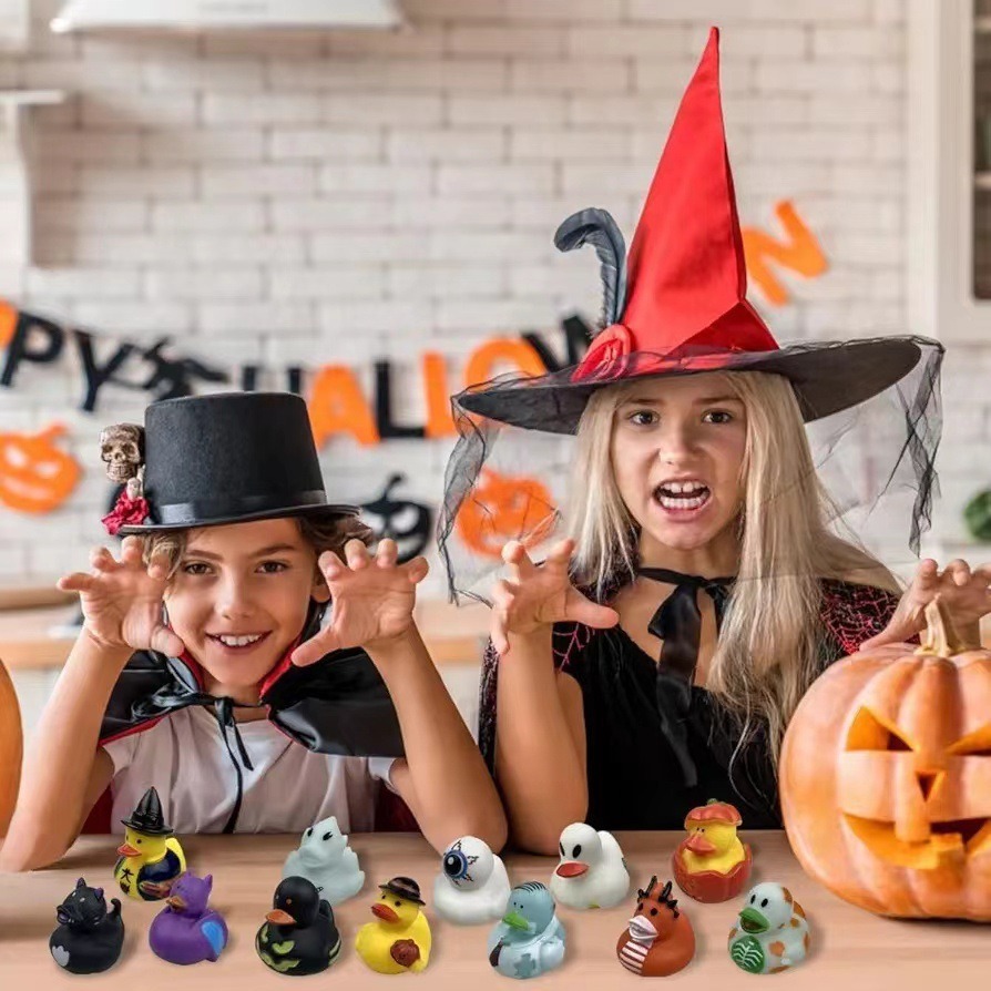 Best-selling Halloween party gifts in stock: Children's bath toy duck, Halloween duck water play toy, new little yellow duck Specification drawing