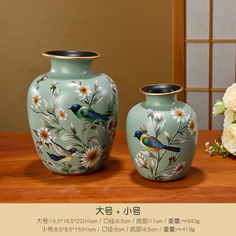 装饰花瓶实物图