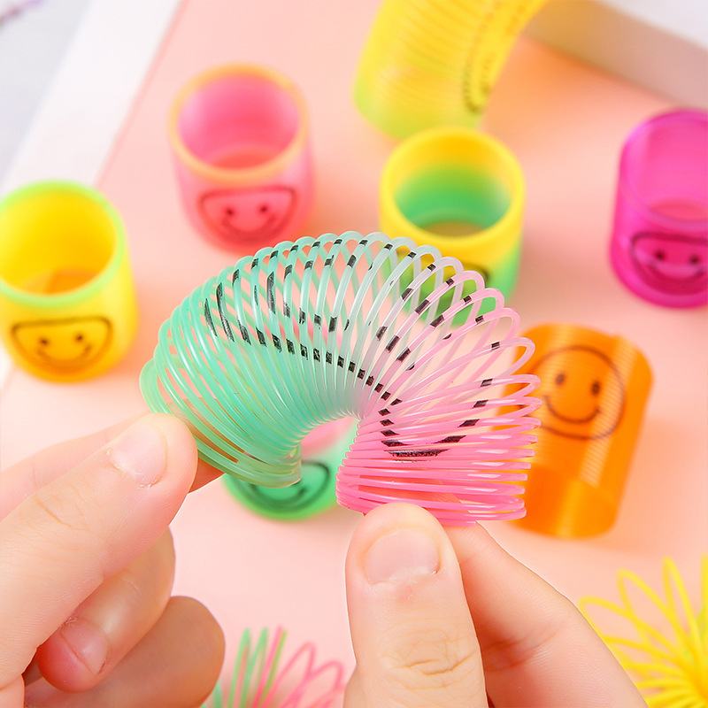 Children's colorful spring rings, mini smiling faces, rainbow rings, seven-color rings, elastic rings, street stall prizes, kindergarten gifts to play with Specification drawing