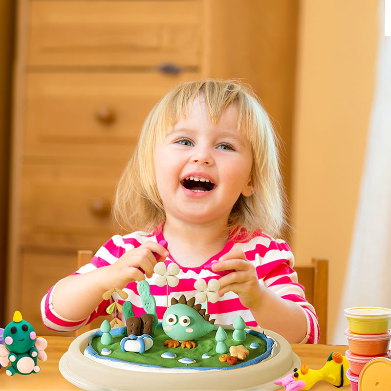 Wholesale of ultra-light clay in 24-color, 36-color and 48-color sets, children's diy toys, plasticine, space clay, clay and colored clay Application Scenario
