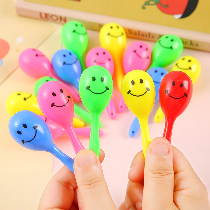 Smiling face mini sandhammer, colorful little sandhammer, party cheering props, children's mini gifts, toys and prizes wholesale full figure