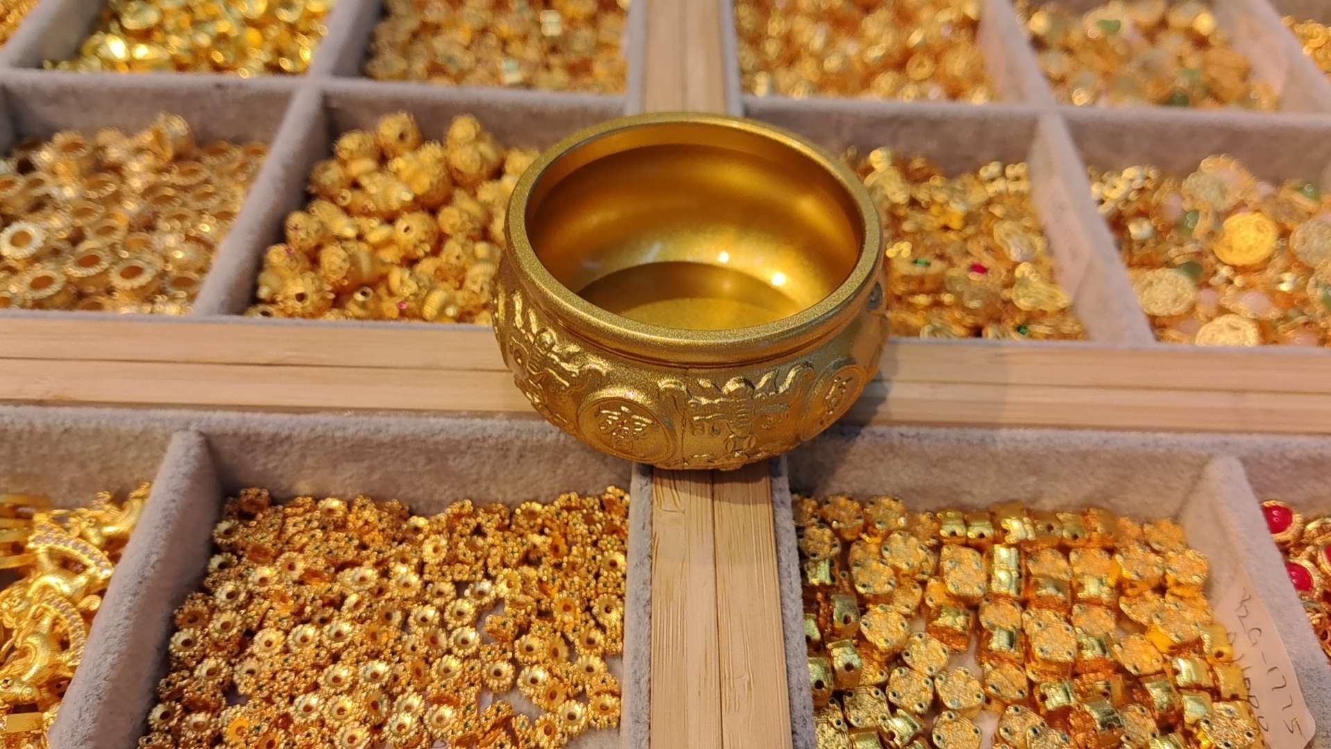 Jewelry accessories, oil-dripping zircon, Czech glass DIY jewelry material accessories, jewelry accessory sets, decorative items, perforated accessories details Picture