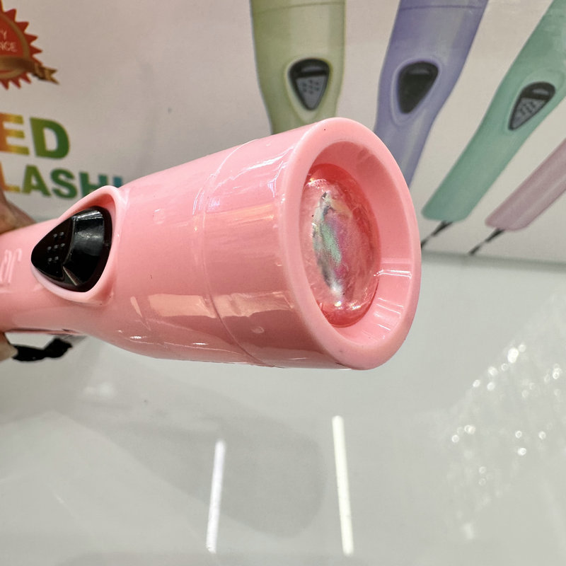 盒装儿童手电筒幼儿园礼品便携迷你手电筒工厂直销地推扫码礼品精美礼物带电池详情图6