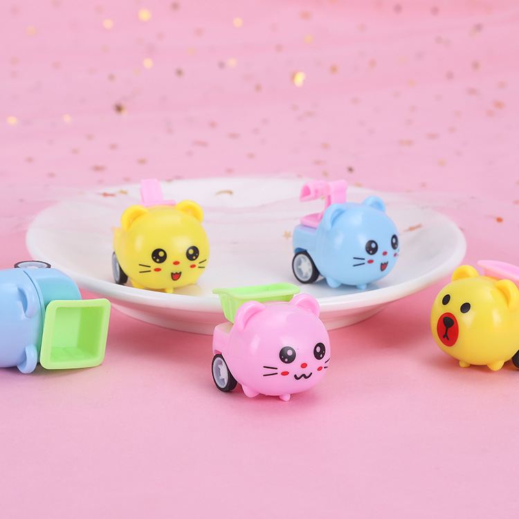 Toy rebound inertial engineering vehicle, cartoon small toys, street stall night market small gifts, promotional items, children's birthday gifts Specification drawing