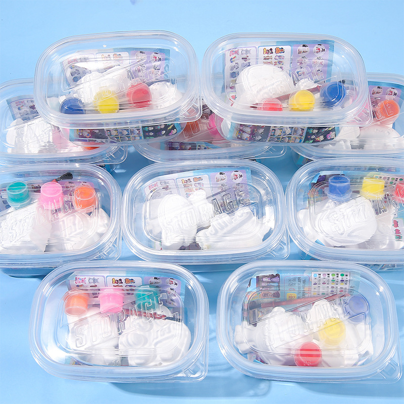 Children's handmade toy gifts, DIY graffiti plaster dolls, white body painted dolls, box set, graffiti paintings, 2 yuan, store batch Application Scenario