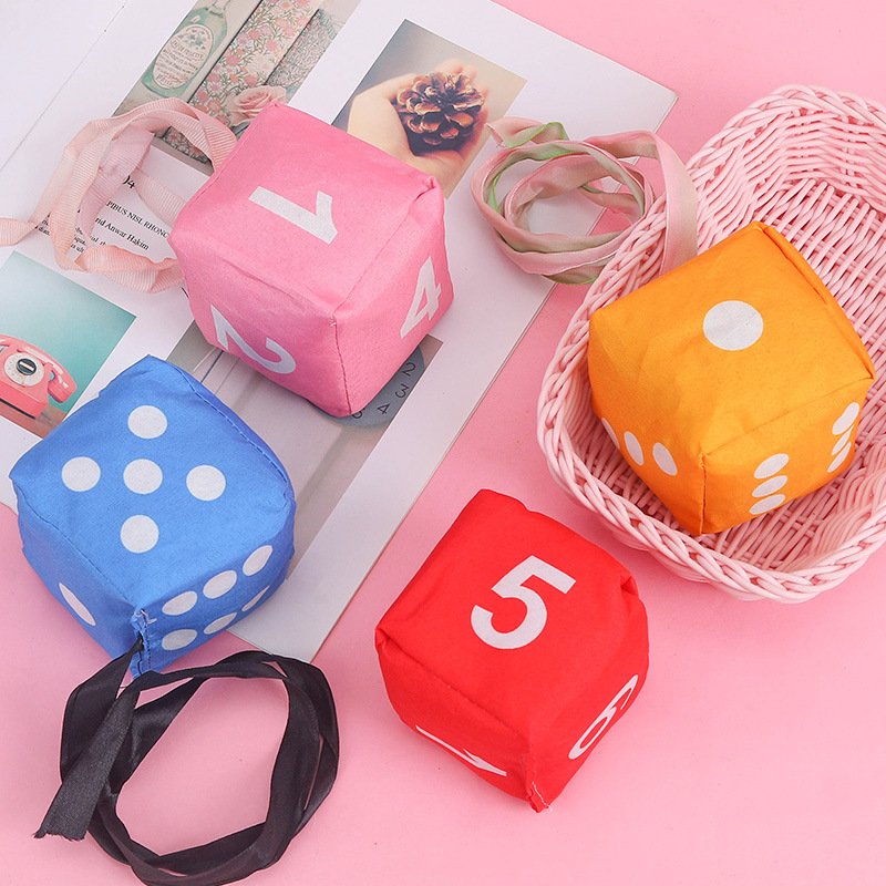Sandbags for children, throwing sandbags, kindergarten primary school students, hand-held mini sandbags, handmade toys, cloth, rope sandbags Specification drawing