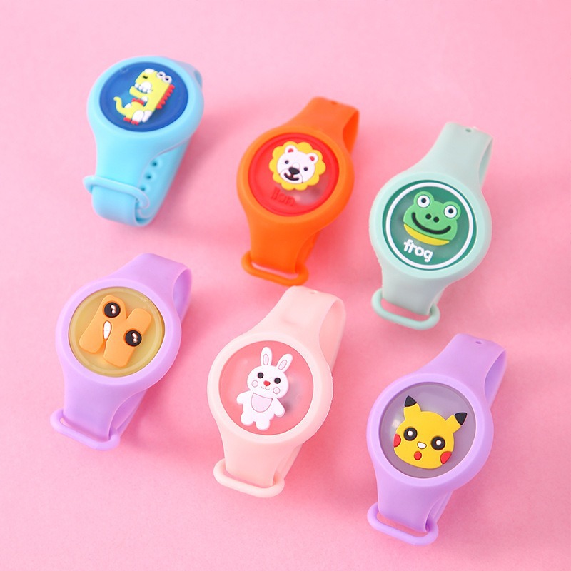 Cartoon mosquito repellent wristbands, children's flashing toys, watches, student prizes, gifts, street stalls, night markets, toy supplies wholesale Application Scenario