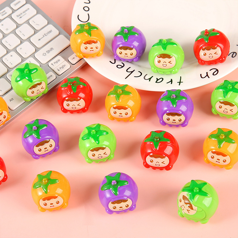 Creative food play mini green apple fruit rebound car Gashapon toy, cute green apple rebound car wholesale Specification drawing