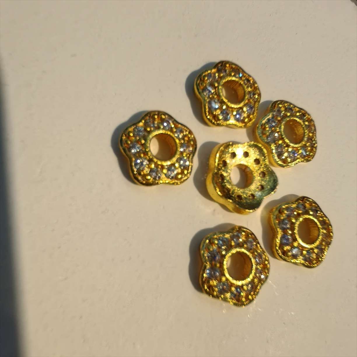 A wide variety of fashionable accessories and accessories are available for personalized decoration and accessory selection. Choose from a selection of high-quality items Application Scenario