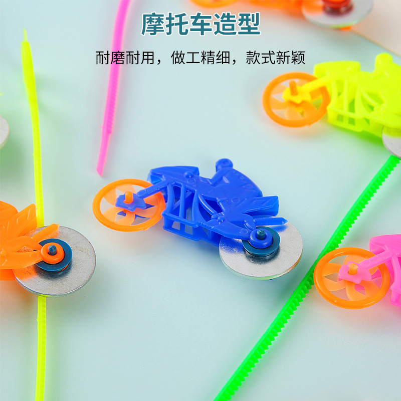 A nostalgic classic hand-pulled bicycle with a high-speed serrated wheel, a mini car, and a toy for children in their early years Application Scenario