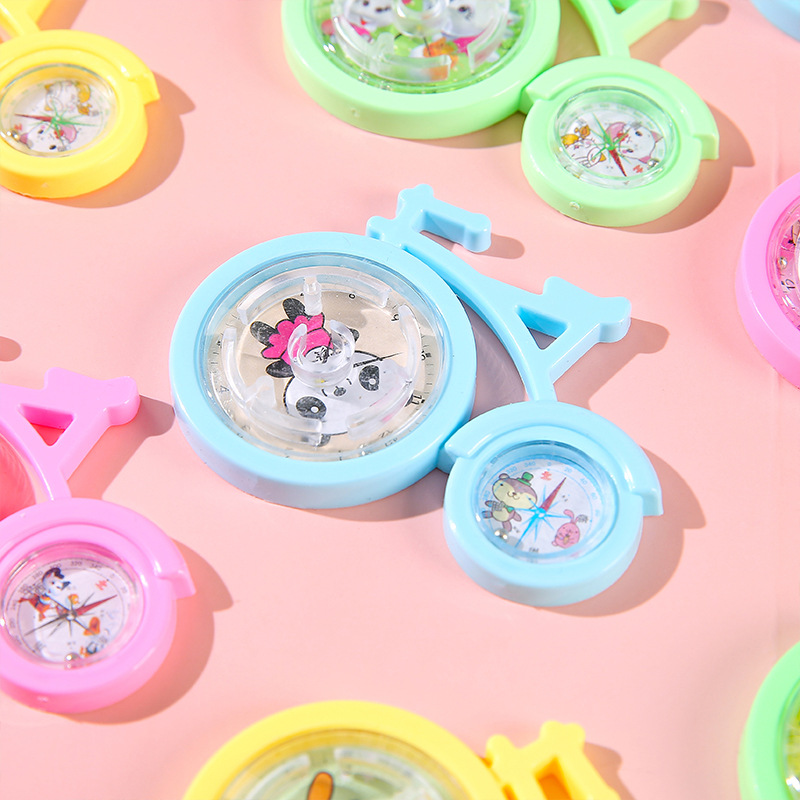 Cartoon puzzle maze, bicycle, leisure bicycle, small maze, night market, street stall toys, kindergarten small toy batch Application Scenario