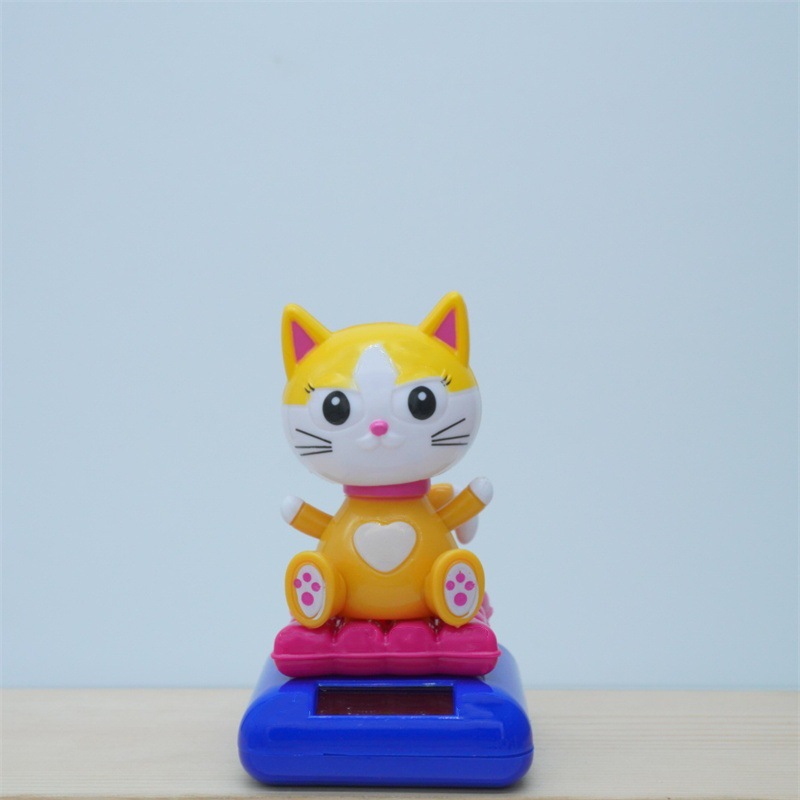 Solar-powered decorative items, cute money-making cats, creative car accessories, waving cat handicrafts, car interior decorative items and car decorations, cheap