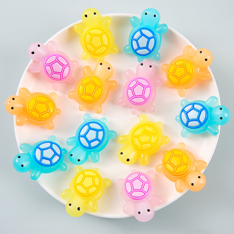 Mini turtle diy children's fun car ornaments, wholesale of small toys for night market stalls, popular online products full figure